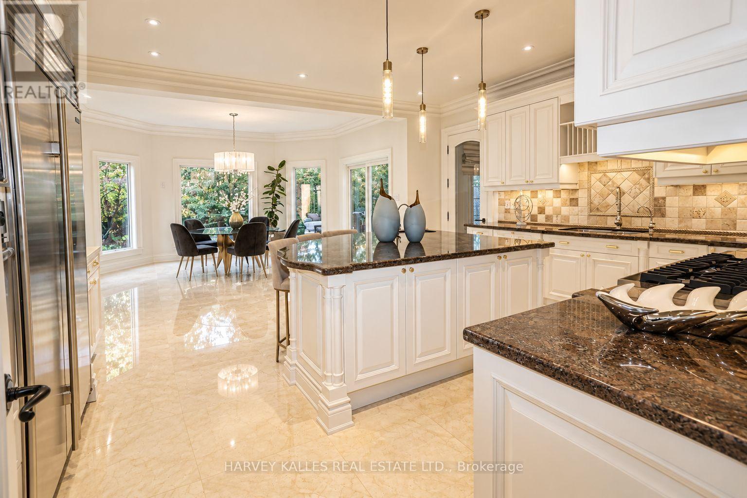 11 York Road, Toronto (bridle Path-sunnybrook-york Mills), Ontario