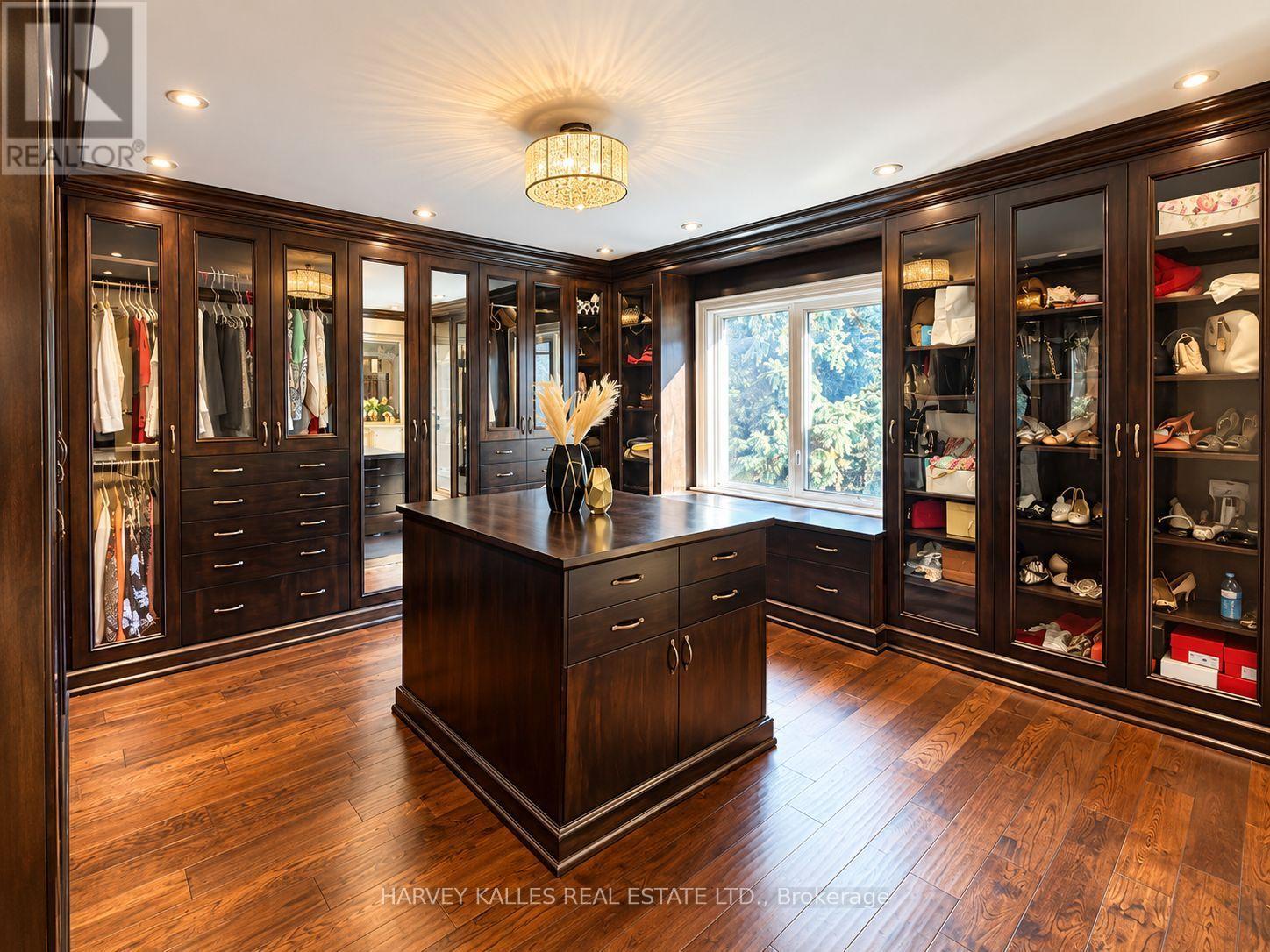 11 York Road, Toronto (bridle Path-sunnybrook-york Mills), Ontario