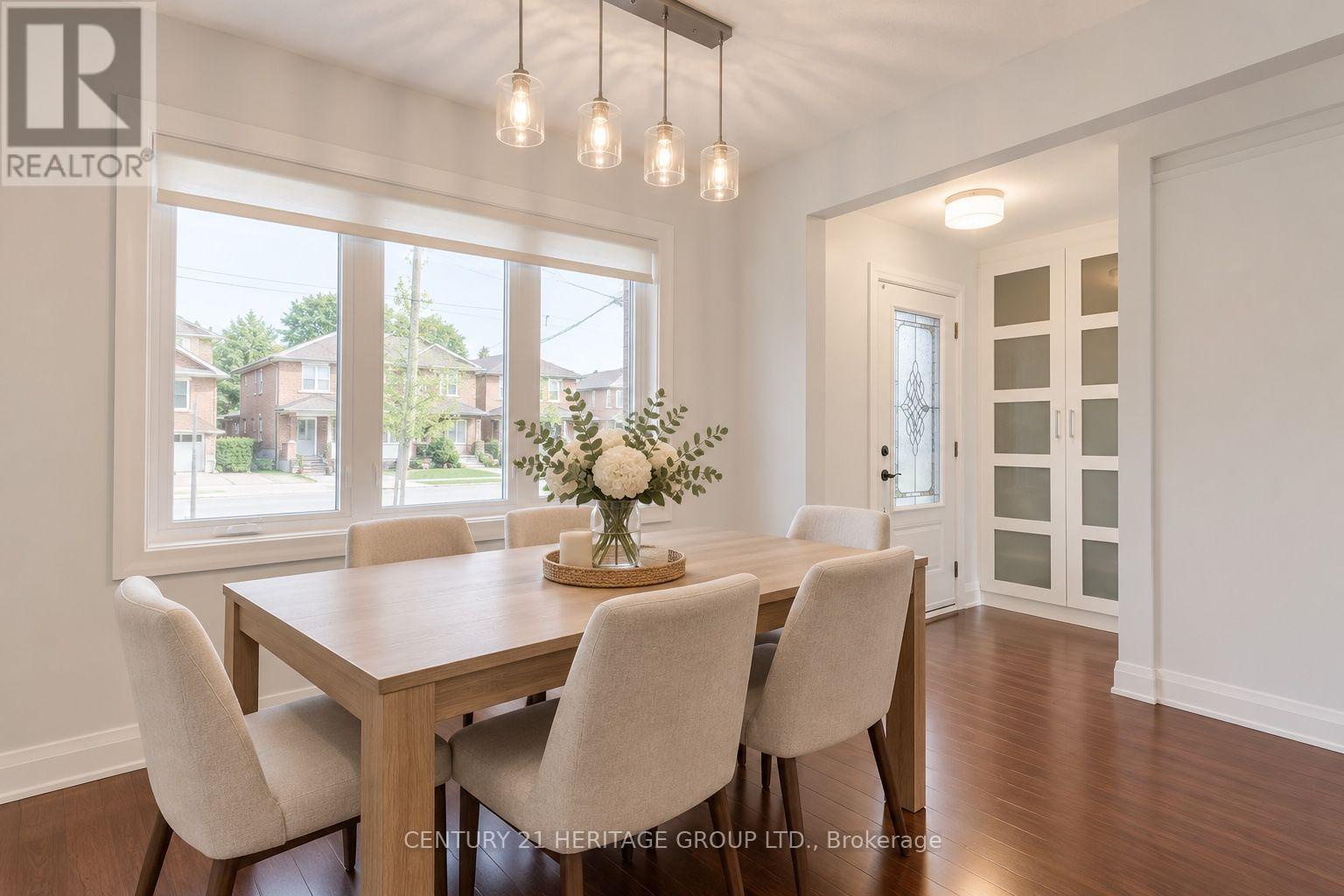 48 Stephen Drive, Toronto (stonegate-queensway), Ontario