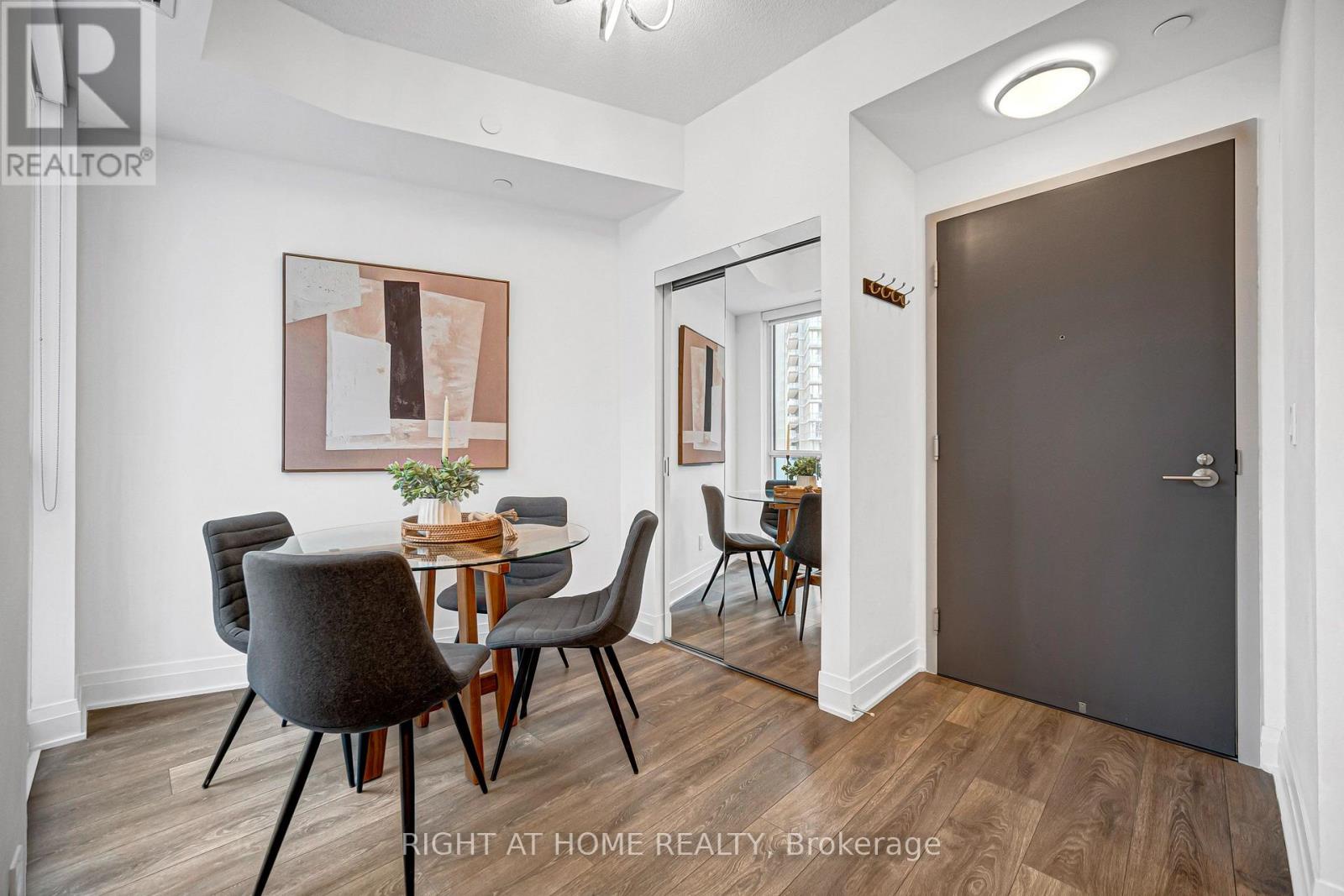 405 - 38 Forest Manor Road, Toronto (henry Farm), Ontario