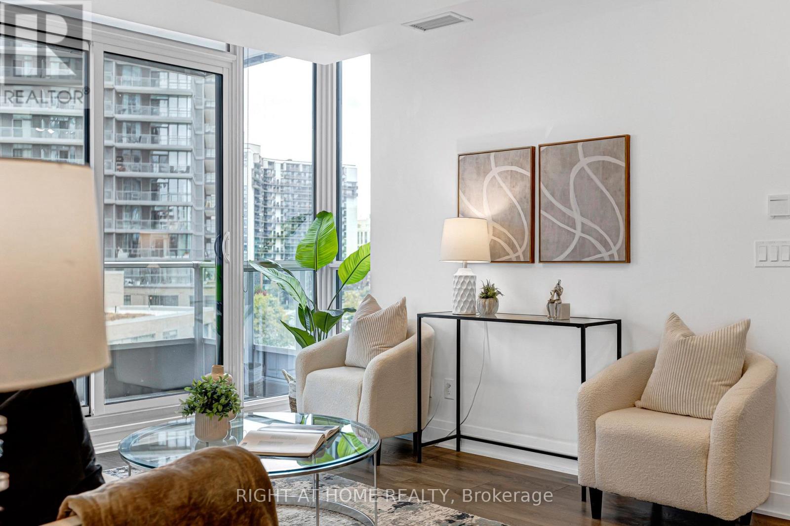405 - 38 Forest Manor Road, Toronto (henry Farm), Ontario