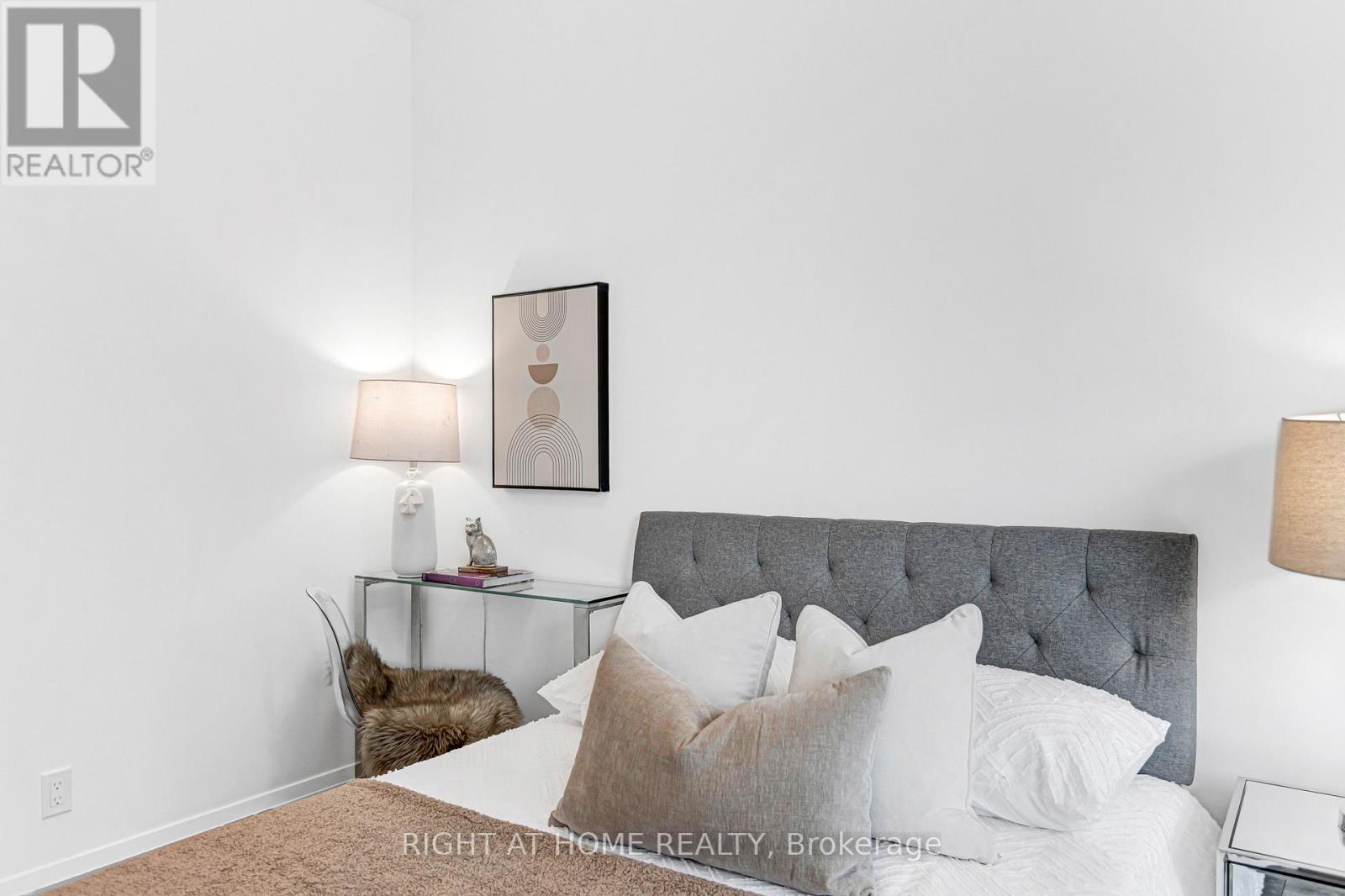 405 - 38 Forest Manor Road, Toronto (henry Farm), Ontario