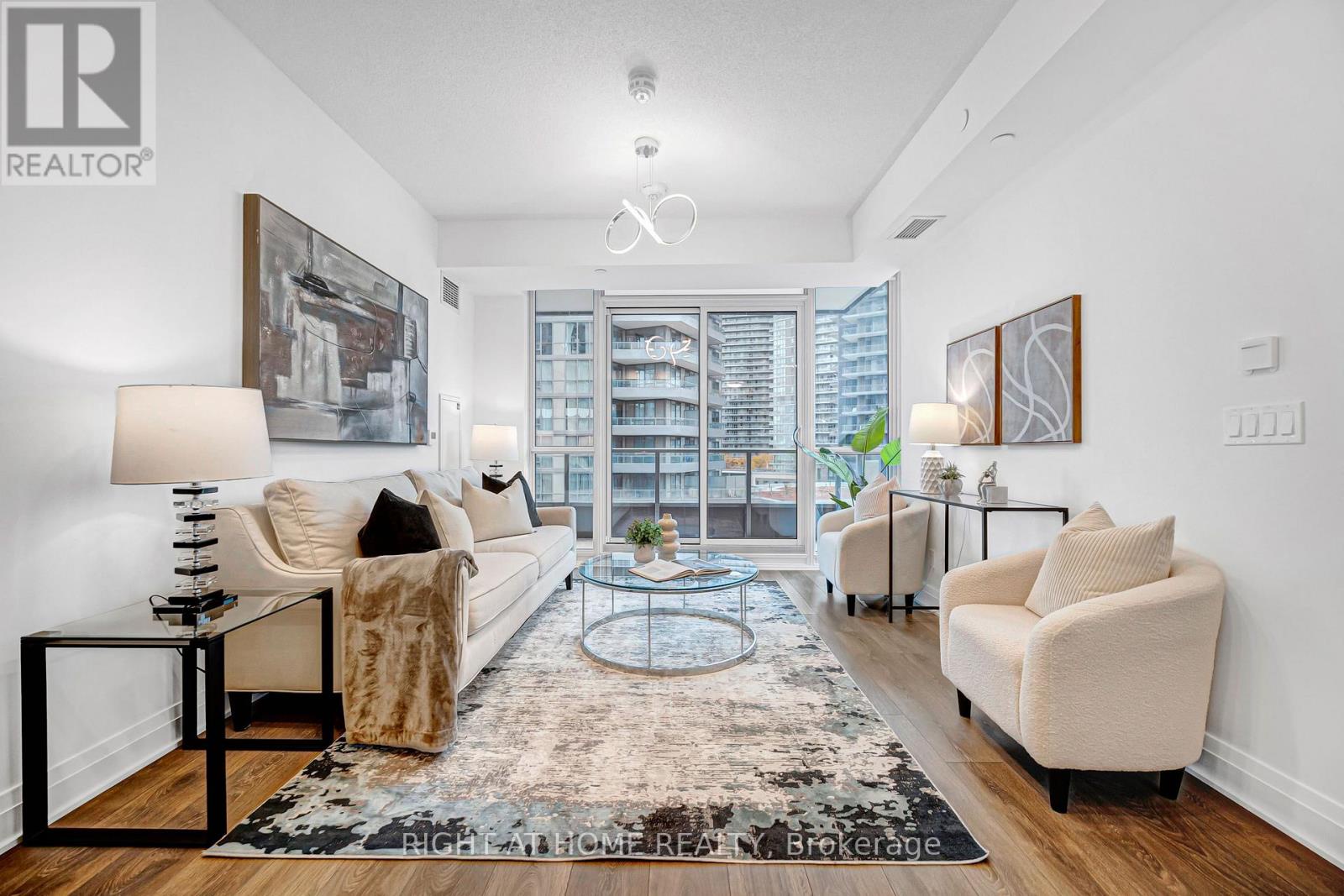 405 - 38 Forest Manor Road, Toronto (henry Farm), Ontario