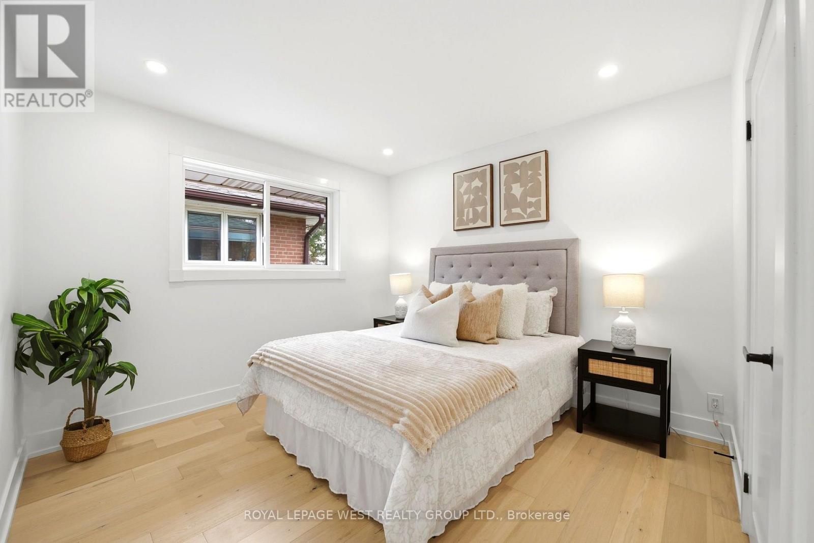 33 Tapley Drive, Toronto (willowridge-martingrove-richview), Ontario