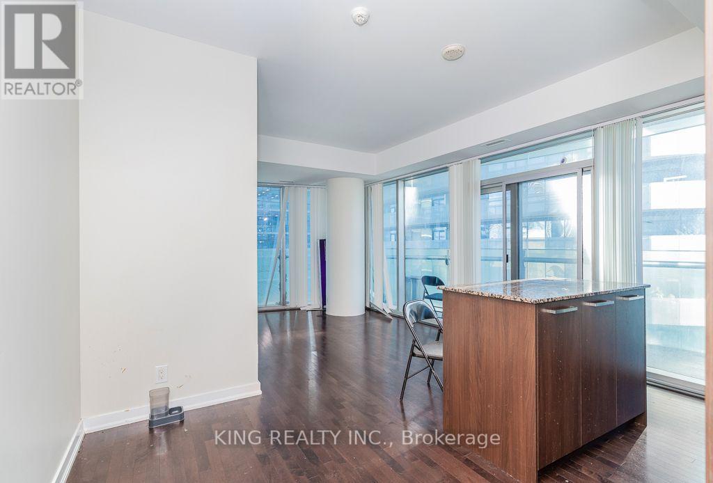 1910 - 12 York Street, Toronto (waterfront Communities), Ontario