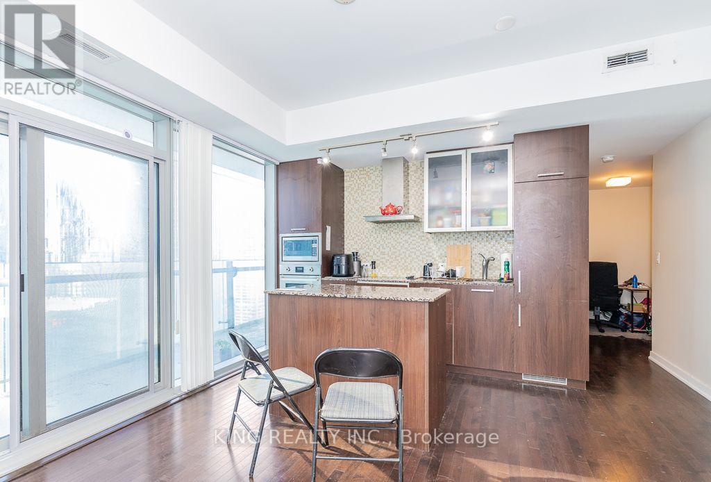 1910 - 12 York Street, Toronto (waterfront Communities), Ontario