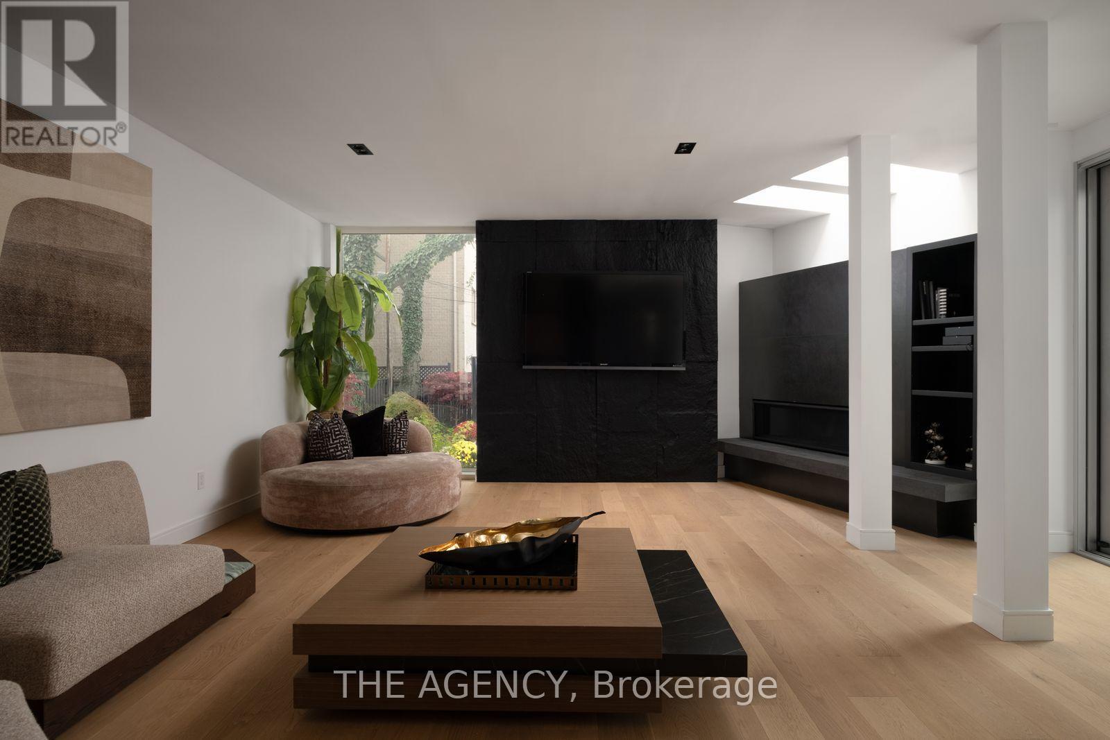 101 Banbury Road, Toronto (banbury-don Mills), Ontario