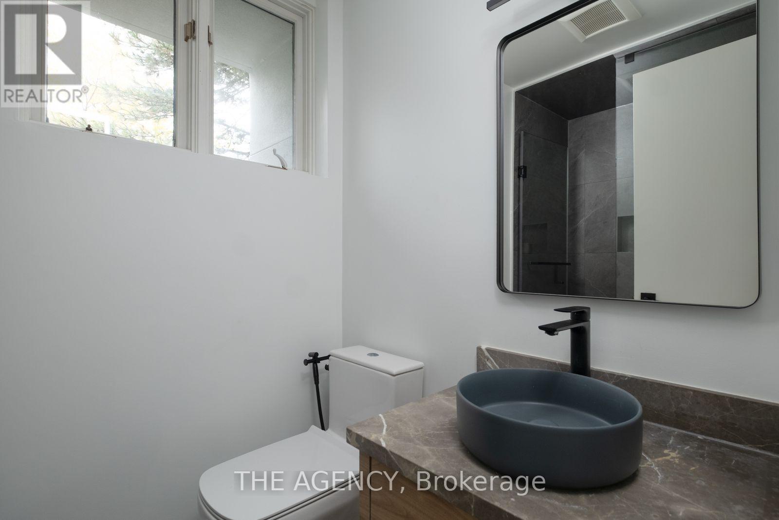 101 Banbury Road, Toronto (banbury-don Mills), Ontario