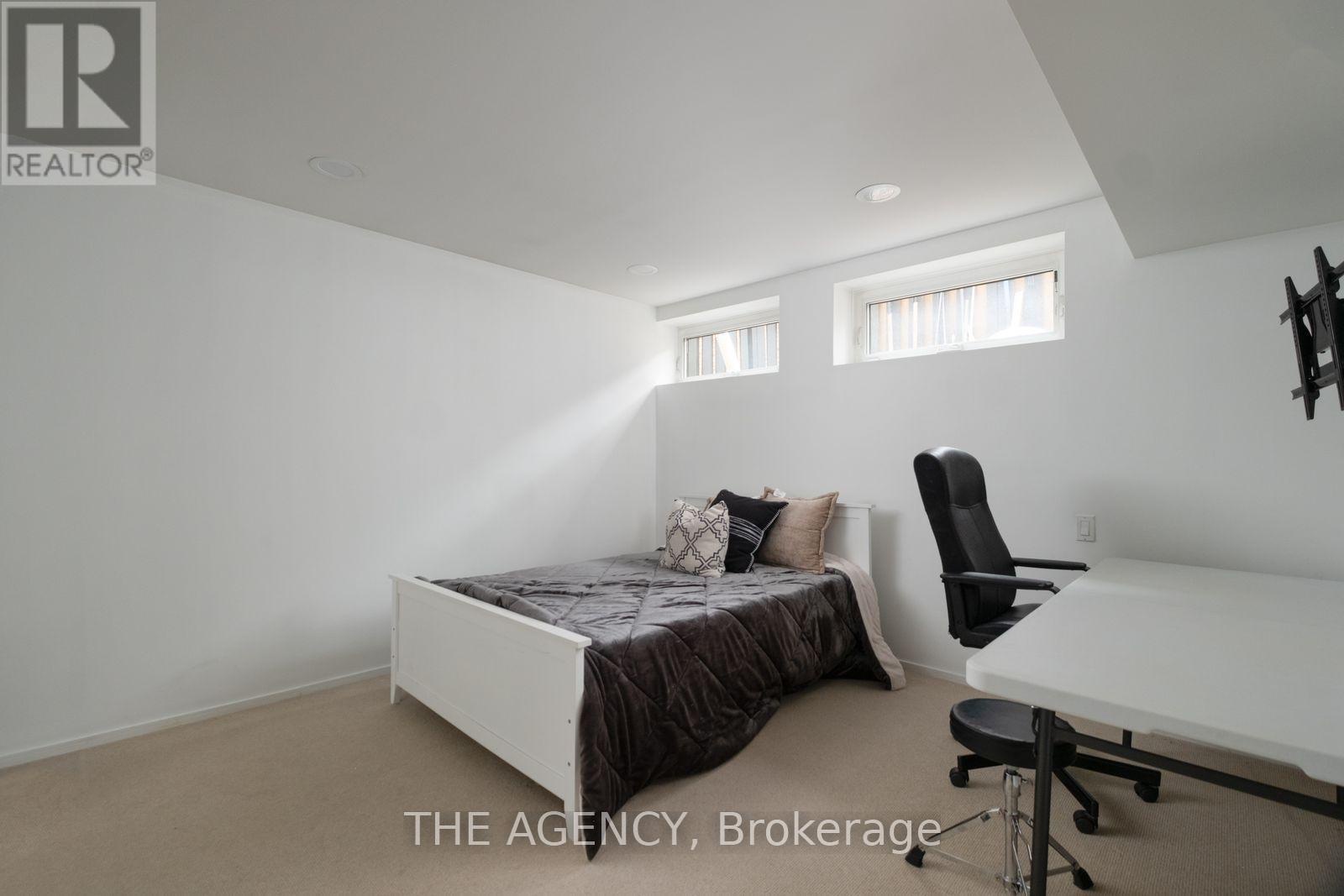 101 Banbury Road, Toronto (banbury-don Mills), Ontario
