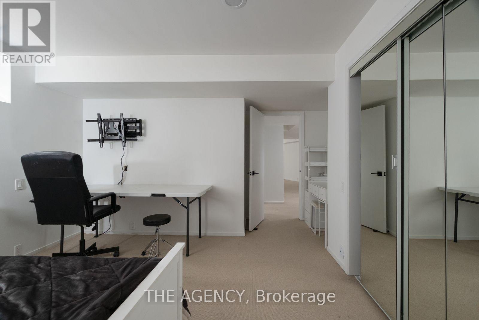 101 Banbury Road, Toronto (banbury-don Mills), Ontario