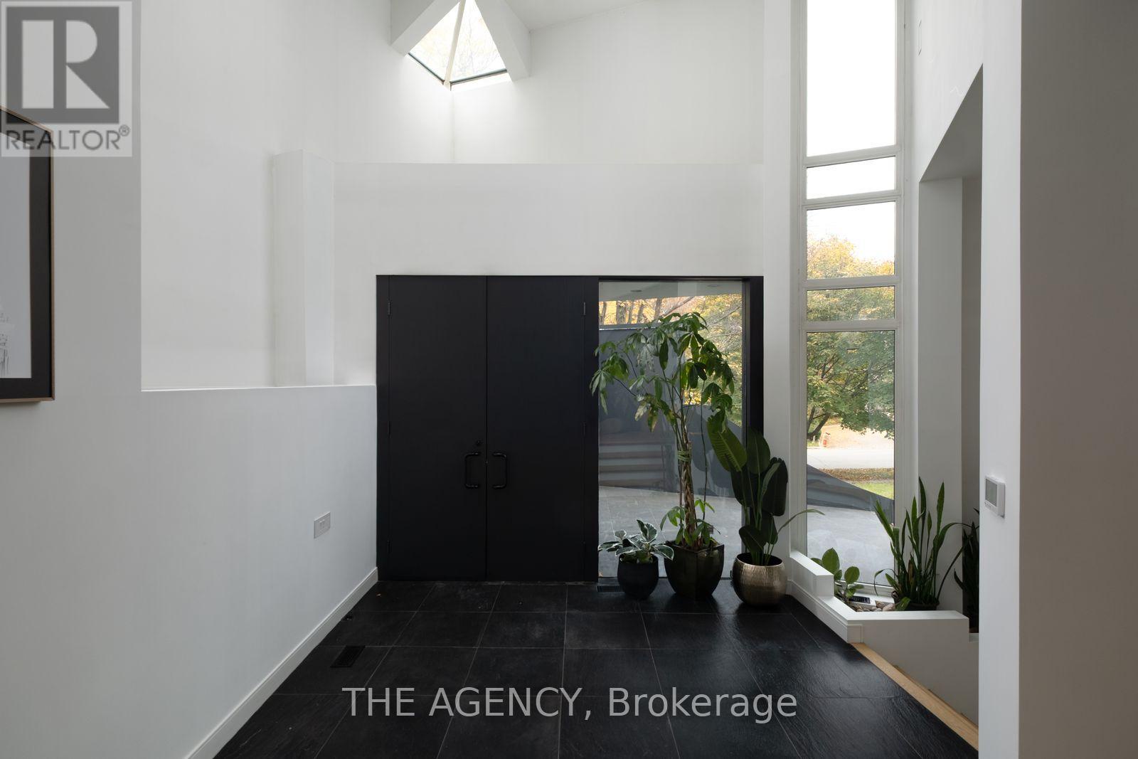 101 Banbury Road, Toronto (banbury-don Mills), Ontario