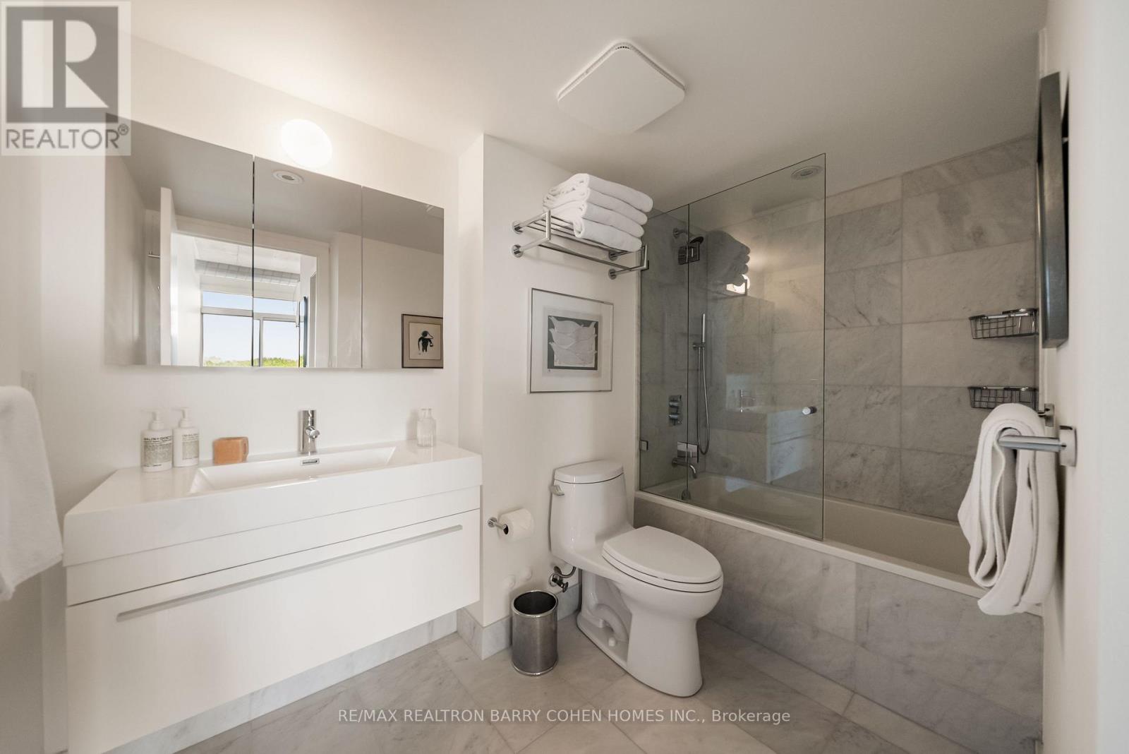Ph12 - 955 Queen Street W, Toronto (niagara), Ontario