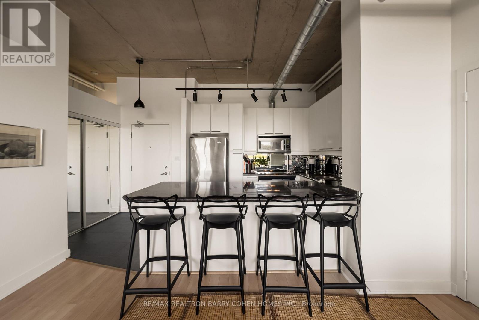 Ph12 - 955 Queen Street W, Toronto (niagara), Ontario