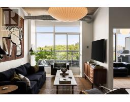 PH12 - 955 QUEEN STREET W