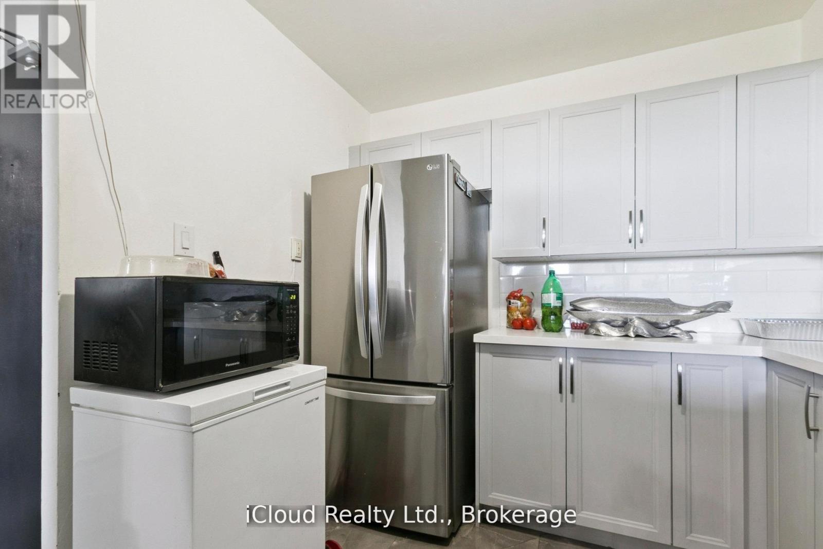 1108 - 238 Albion Road, Toronto (elms-old Rexdale), Ontario