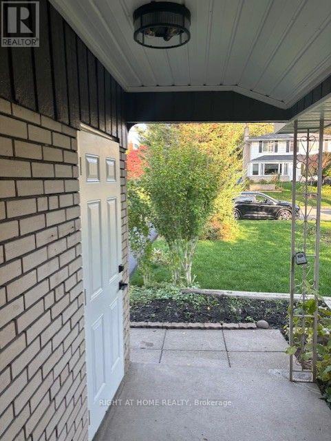 60 Allister Avenue N, Toronto (cliffcrest), Ontario