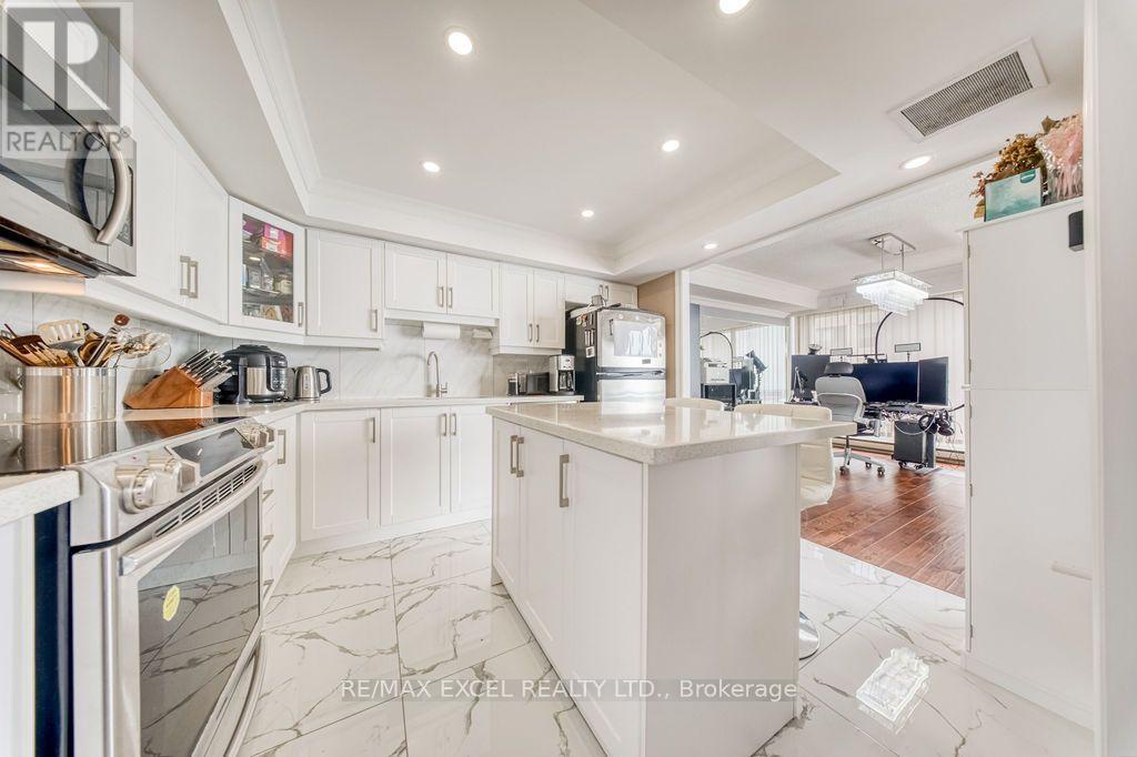 3403 - 65 Harbour Square, Toronto (waterfront Communities), Ontario