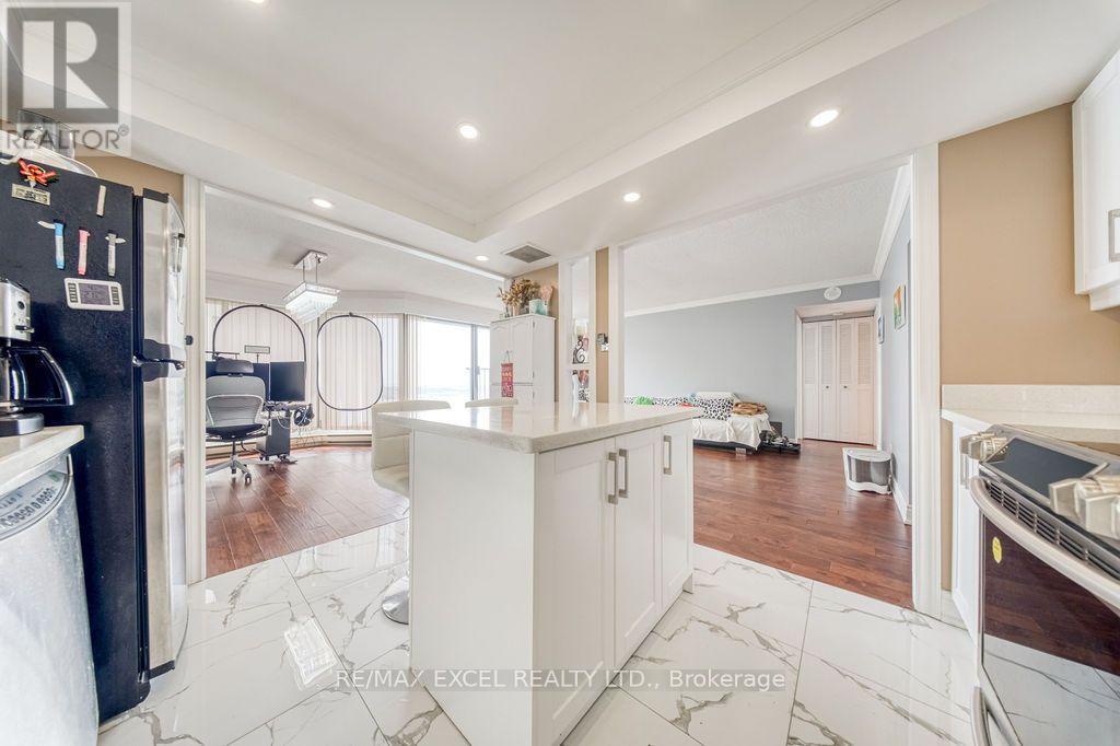 3403 - 65 Harbour Square, Toronto (waterfront Communities), Ontario