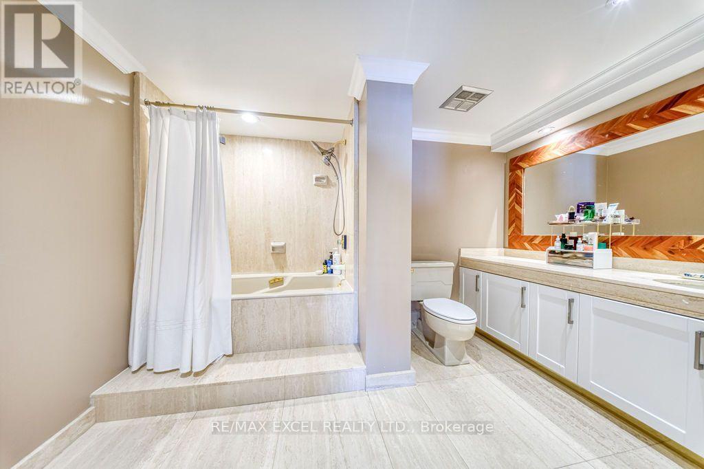 3403 - 65 Harbour Square, Toronto (waterfront Communities), Ontario