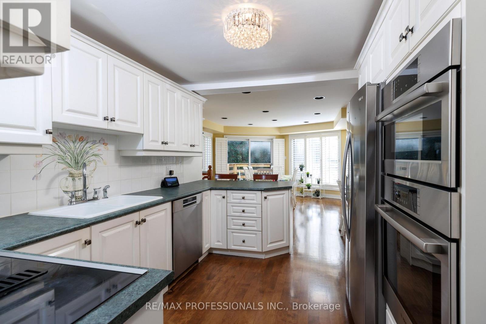 25 Colwood Road, Toronto (edenbridge-humber Valley), Ontario