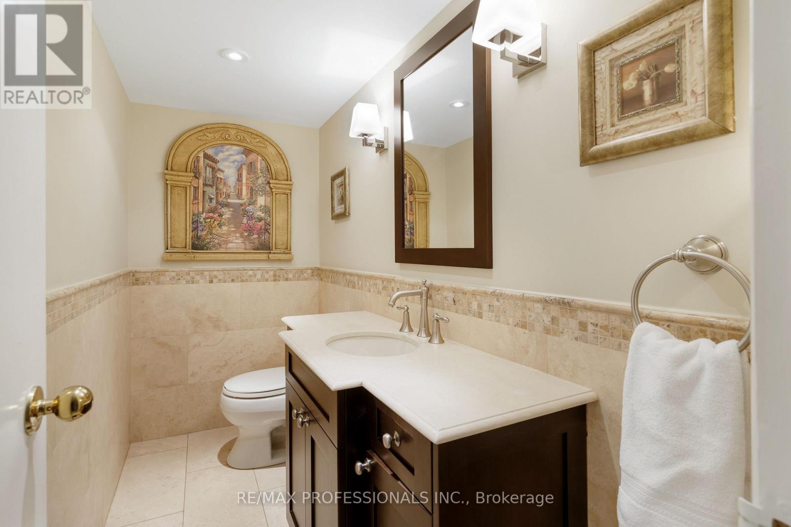 25 Colwood Road, Toronto (edenbridge-humber Valley), Ontario