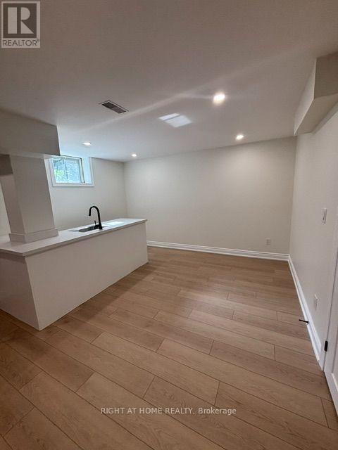 60 Allister Avenue N, Toronto (cliffcrest), Ontario