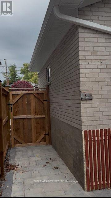 60 Allister Avenue N, Toronto (cliffcrest), Ontario