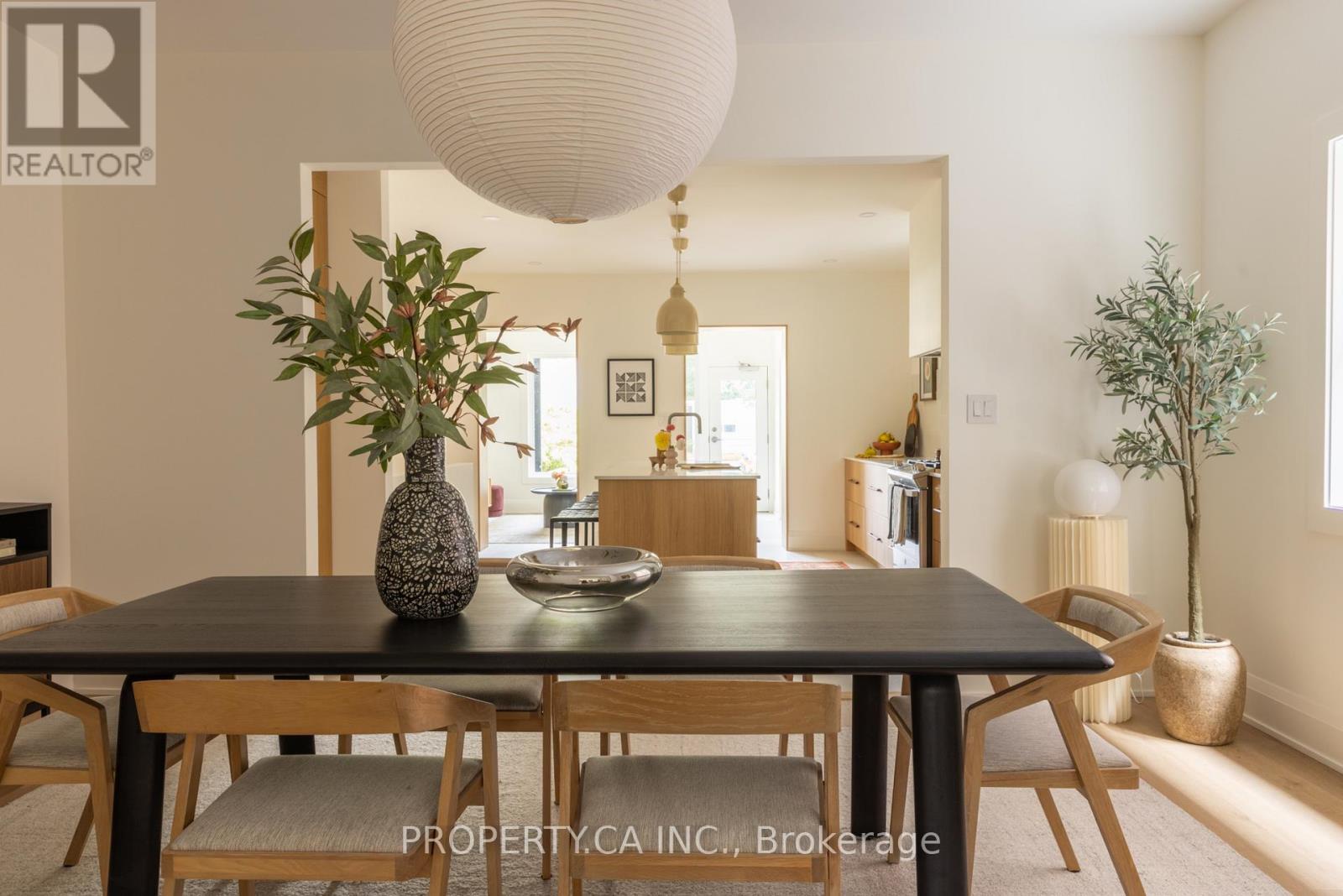 197 Roxton Road, Toronto (trinity-bellwoods), Ontario