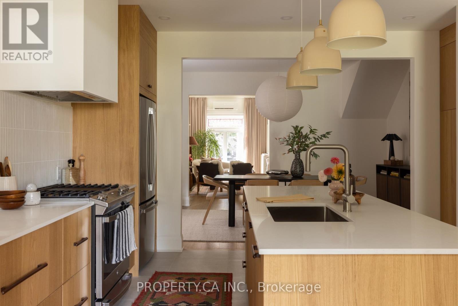 197 Roxton Road, Toronto (trinity-bellwoods), Ontario