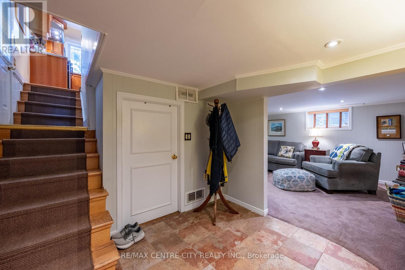 903 Maitland Street, London East (east B), Ontario