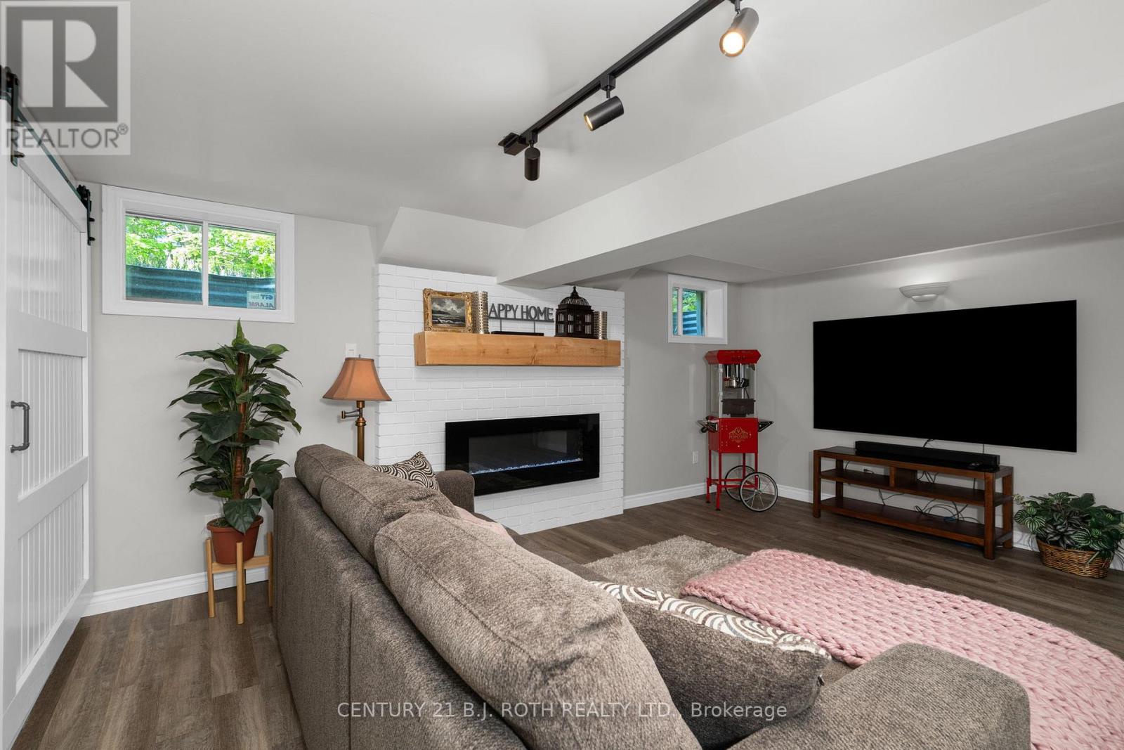 1897 Marchmont Road, Severn (marchmont), Ontario