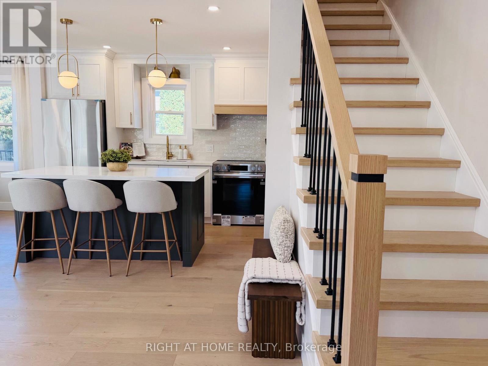 9 Crestview Avenue, Brampton (brampton East), Ontario