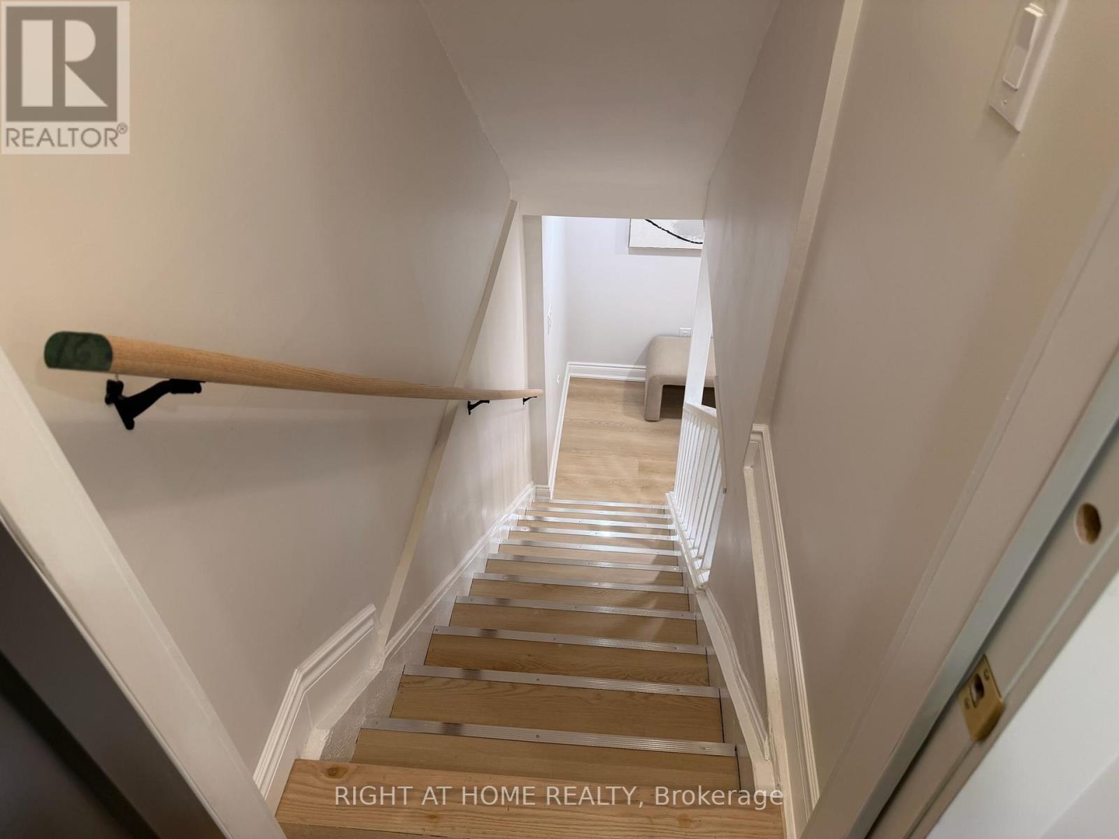 9 Crestview Avenue, Brampton (brampton East), Ontario