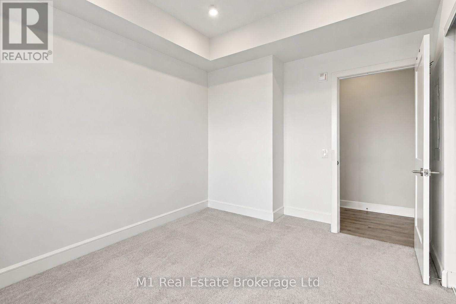 602 - 247 Northfield Drive E, Kitchener, Ontario
