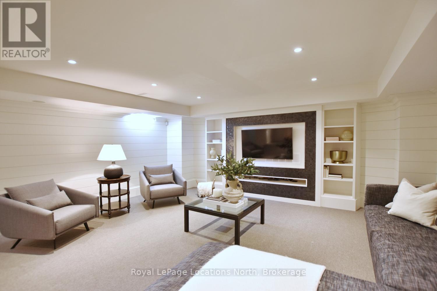 902 - 277 Jozo Weider Boulevard, Blue Mountains, Ontario