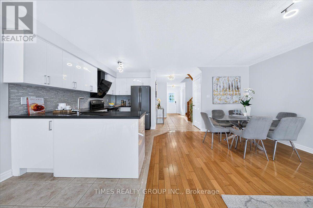 224 Westway Crescent, Vaughan (concord), Ontario