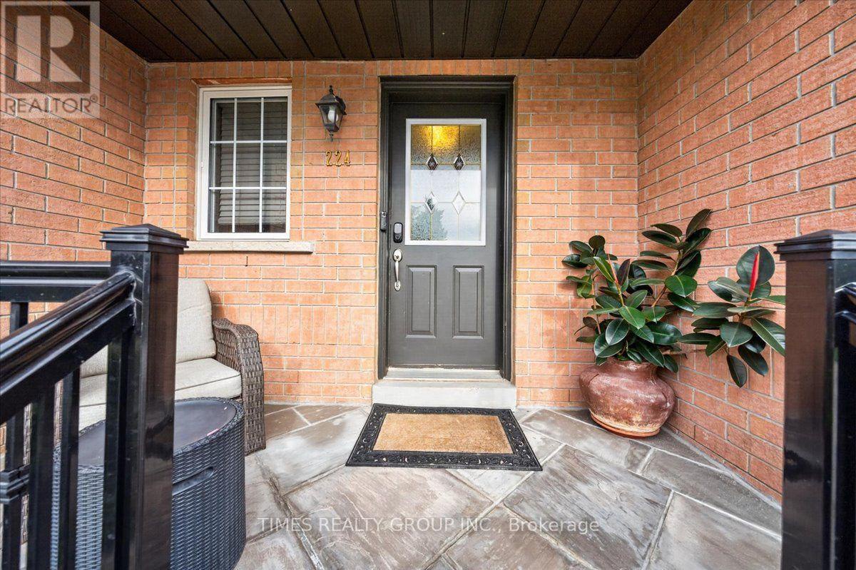 224 Westway Crescent, Vaughan (concord), Ontario
