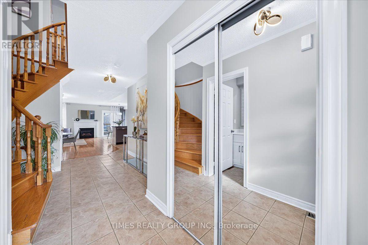 224 Westway Crescent, Vaughan (concord), Ontario