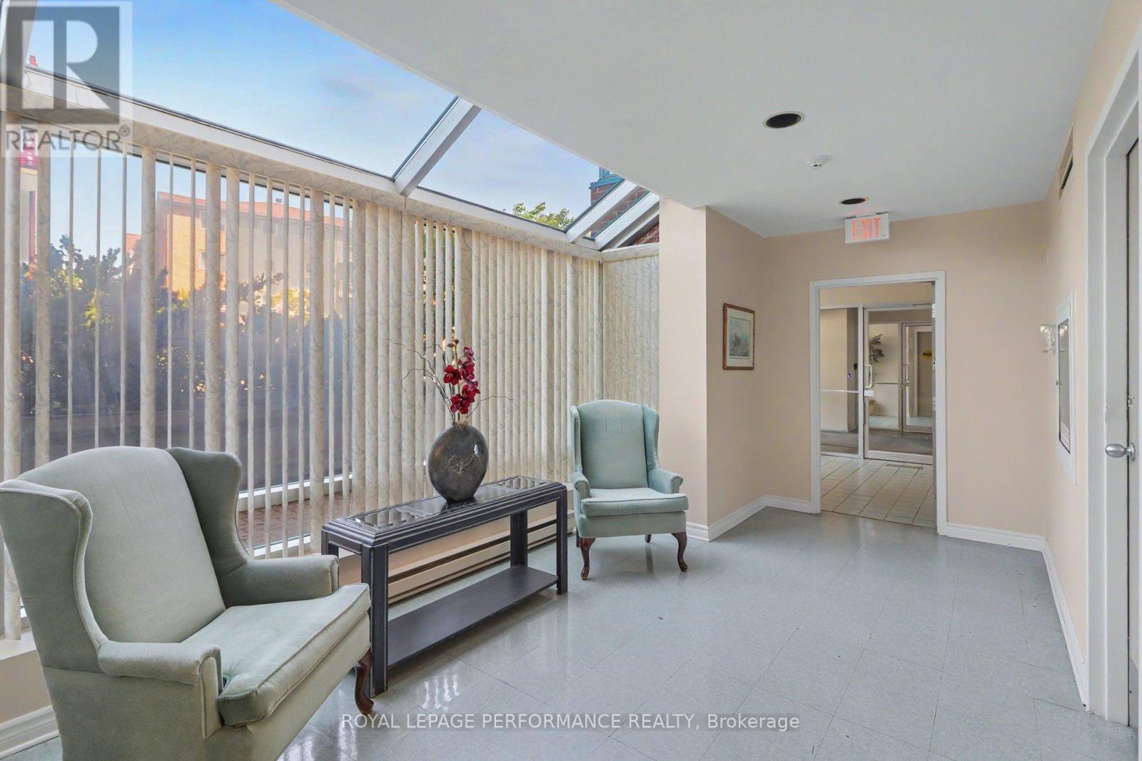 304 - 340 Centrum Boulevard, Ottawa, Ontario