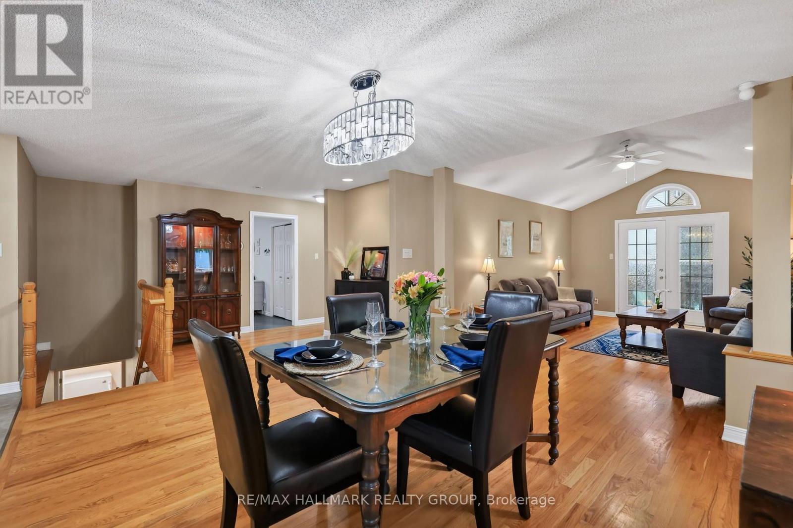 23 North Harrow Drive, Ottawa, Ontario