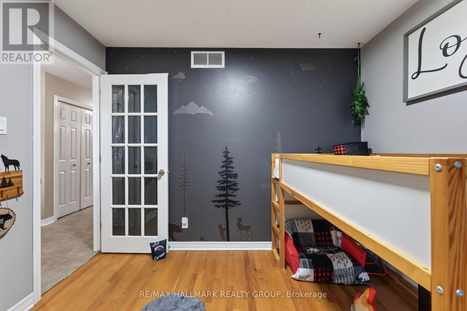 23 North Harrow Drive, Ottawa, Ontario