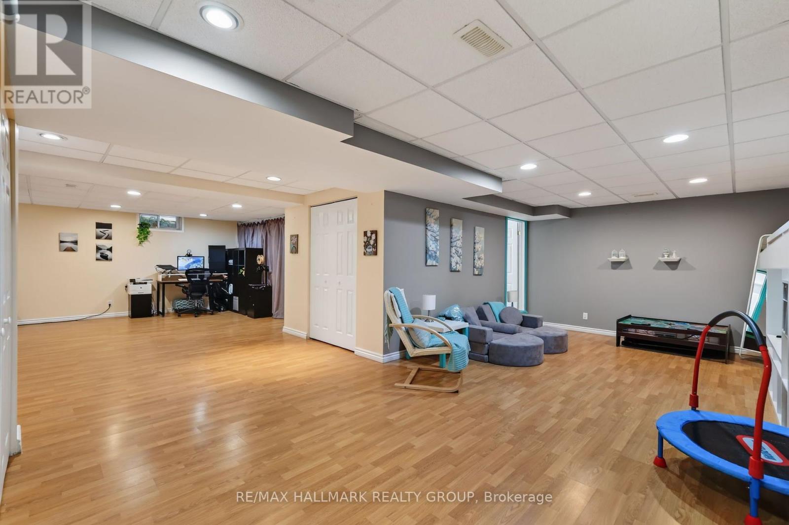 23 North Harrow Drive, Ottawa, Ontario