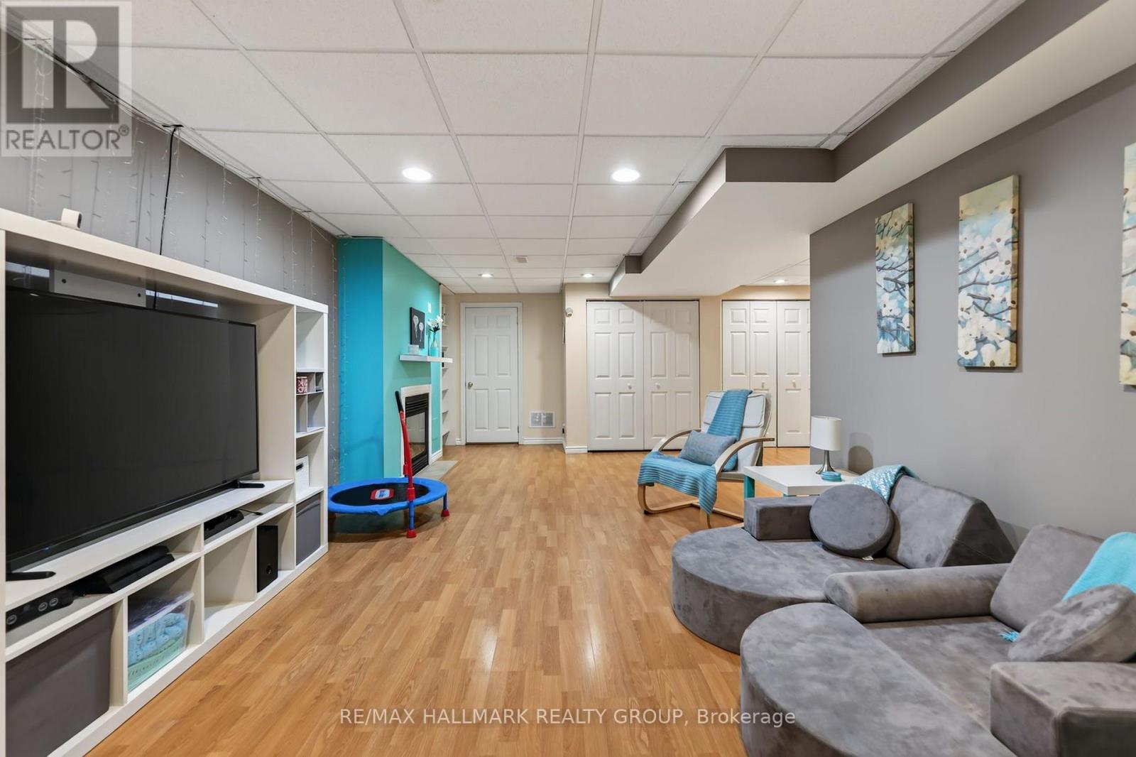 23 North Harrow Drive, Ottawa, Ontario