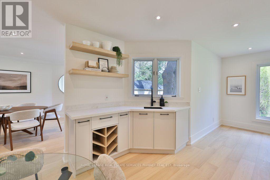 1340 Contour Drive, Mississauga (clarkson), Ontario