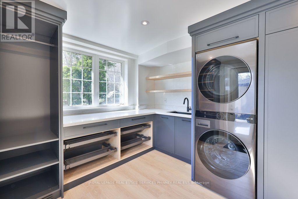 1340 Contour Drive, Mississauga (clarkson), Ontario