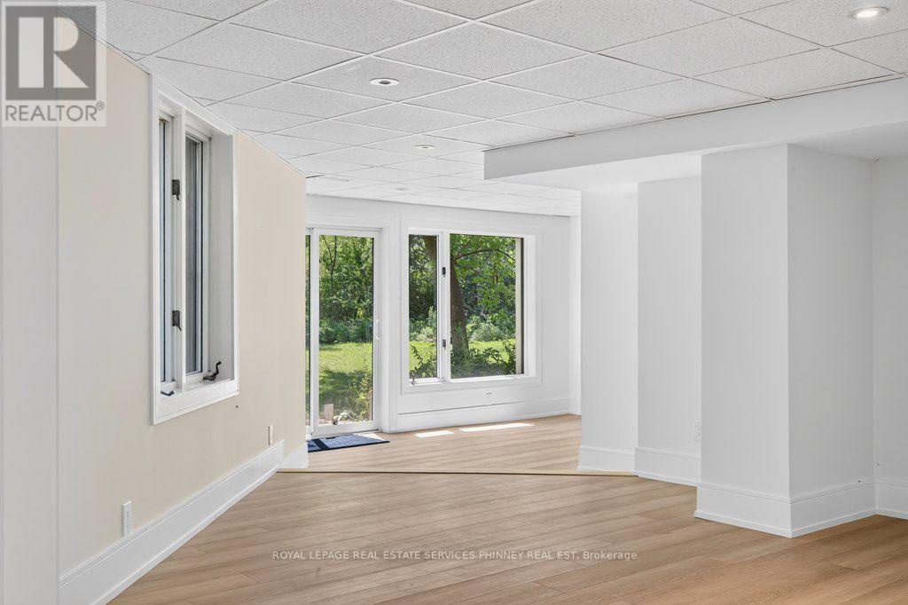 1340 Contour Drive, Mississauga (clarkson), Ontario