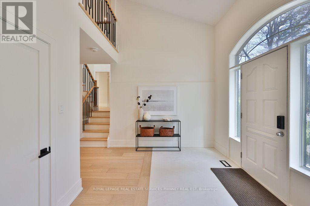 1340 Contour Drive, Mississauga (clarkson), Ontario