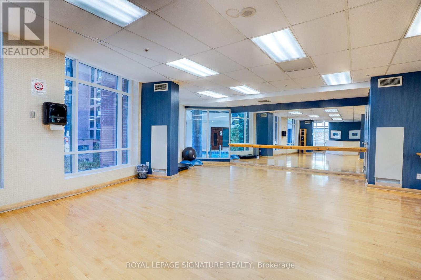 805 - 33 Sheppard Avenue E, Toronto (willowdale East), Ontario