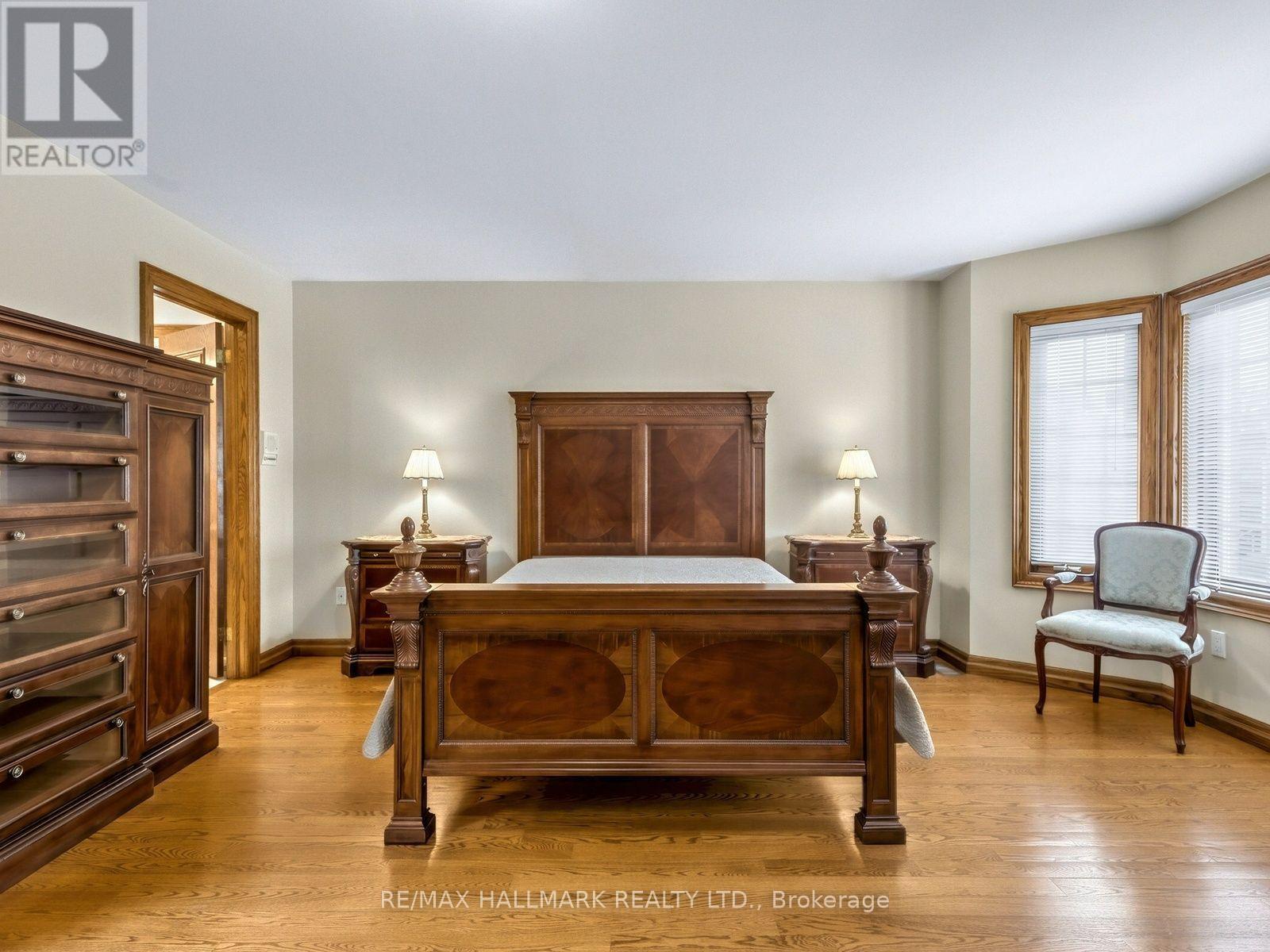 21 Donmore Avenue, Toronto (danforth Village-east York), Ontario