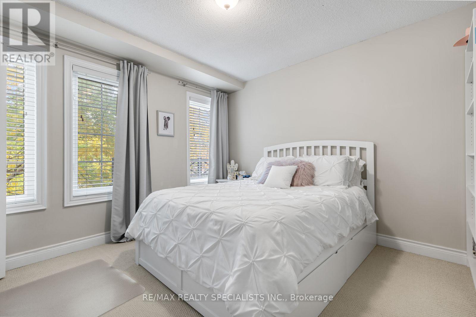 37 - 99 The Queensway, Toronto (high Park-swansea), Ontario